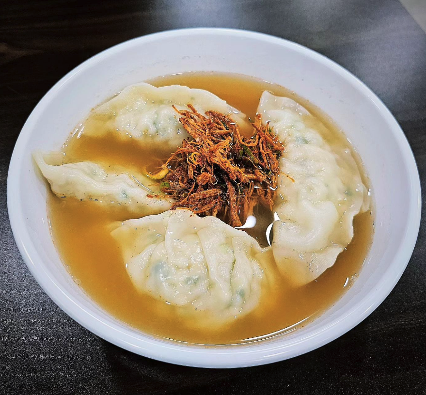 100.1.Pyeongnaeng in Busan, South Korea