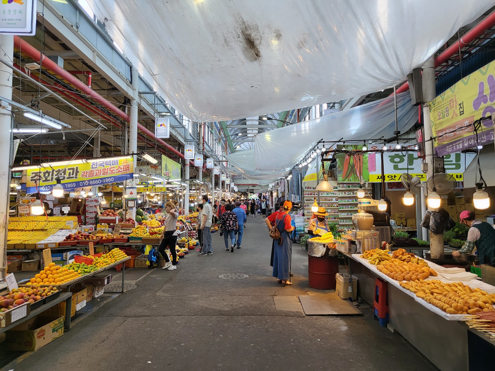 Jeju Traditional Five-Day Market in Busan, South Korea